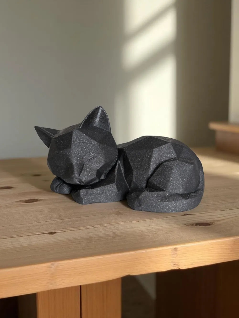 Uspavana Maca Figura